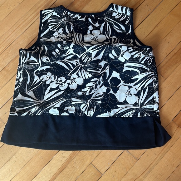 Vintage Lindor Petite Sleeveless Top (ptp 22) - Picture 5 of 5